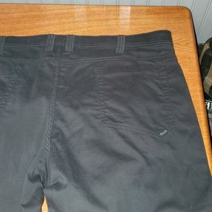 Mens 5.11 Tactical pants. Size 40X32.